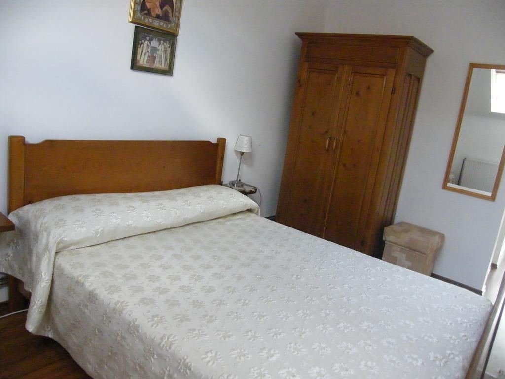 Pensiunea Casa Filoxenia Horezu Dış mekan fotoğraf