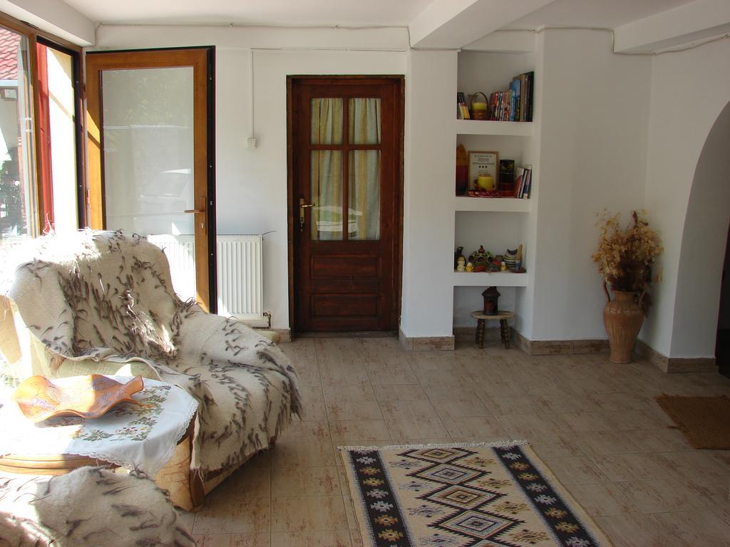Pensiunea Casa Filoxenia Horezu Dış mekan fotoğraf